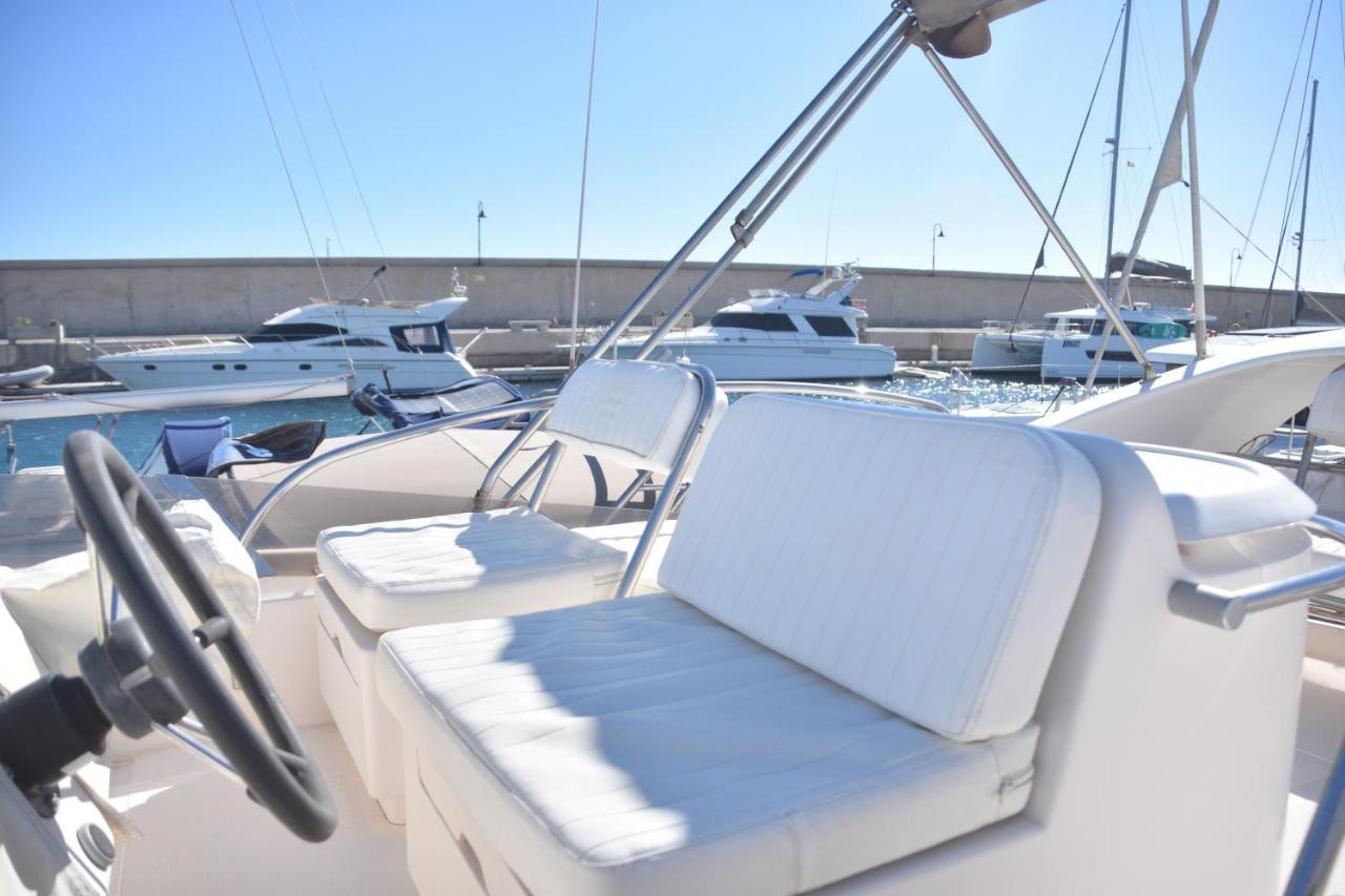 Luxury Yacht Kamikara Hotel San Miguel de Abona Exterior photo